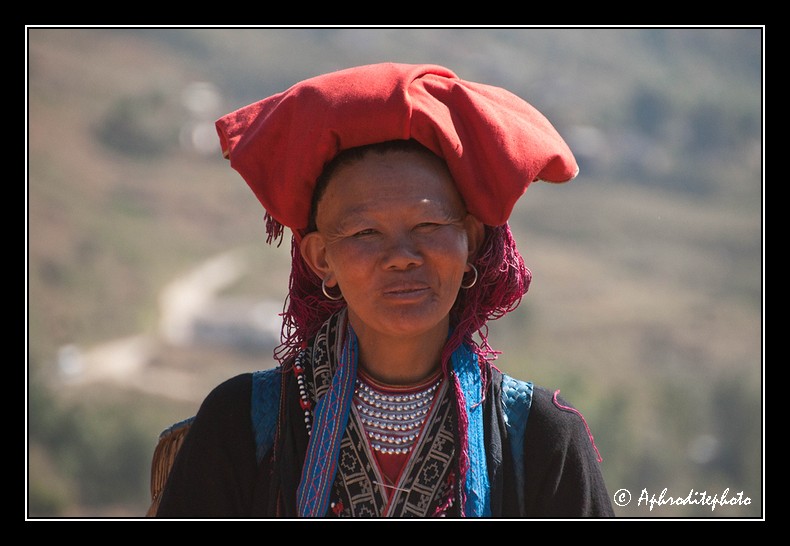 44 Hmong's portraits